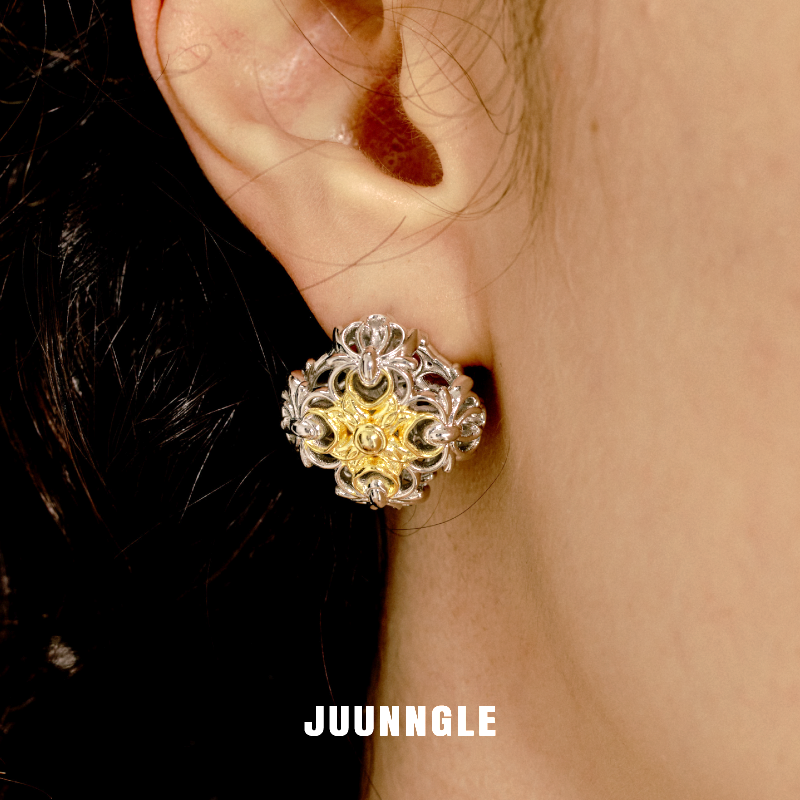 Cross Magnolia perforated stud earrings