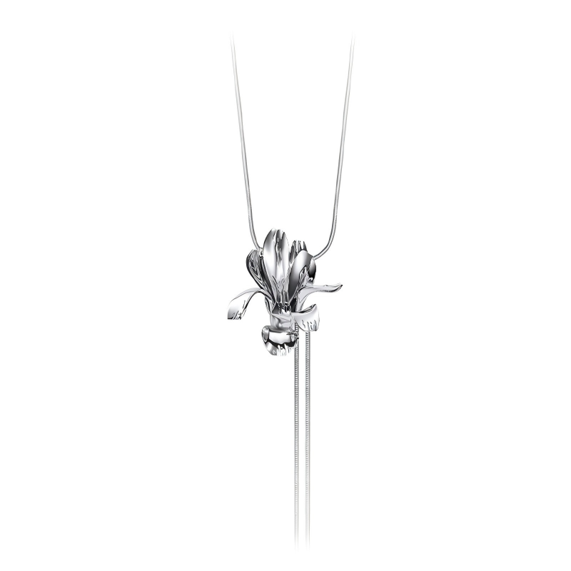 Magnolia collarbone chain