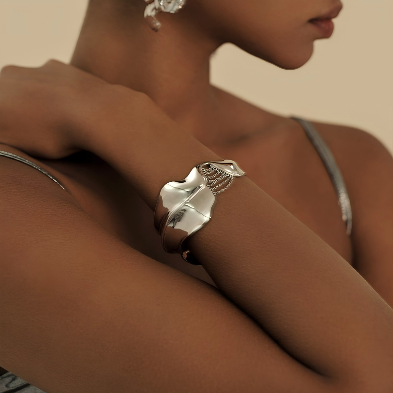 Magnolia bracelet